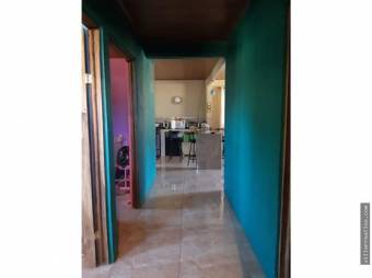 V#150 Amplia Casa en Venta/Grecia-Alajuela