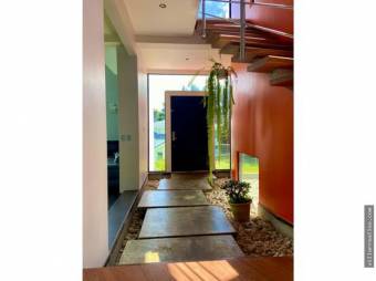 V#116 Espectacular casa en venta/ San Isidro-Heredia