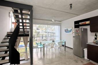 Venta de Casa en Rio Oro, Santa Ana. 21-1207a 