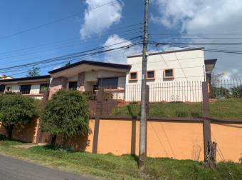 Venta de casa ubicada en  San José, Coronado, Urb. Los Alpes