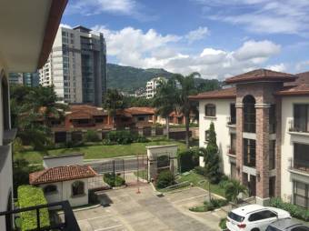 Venta de Apartamento en Trejos Monte Alegre, Escazú. 21-1689a