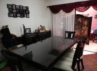 Venta de Casa en San Rafael de Escazú. 20-247a 