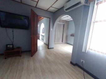 Venta de Casa en Escazú. 21-1700a