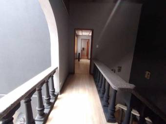 Venta de Casa en Escazú. 21-1700a