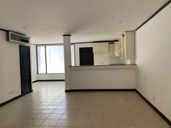 Venta de Casa en Lindora, Santa Ana. 20-1724a