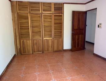 Venta de Casa en San Rafael de Escazú. 21-1705a