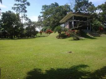 Venta de Quinta en Guápiles, Limón. 20-1186