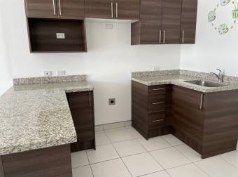 Venta apto ubicado en Heredia, Ulloa, Condominio Allegro