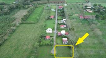 REDUCED PRICE - GREAT Opportunity - FOR SALE - Flat CORNER and LARGE Lot, La Fortuna, San Carlos.