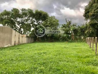 Lote para construcción de 4 apartamentos Santa Bárbara de Heredia #1057