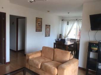 Venta de Apartamento en San Rafael de Escazú. 21-1796a