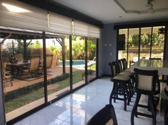 HEREDIA ULLOA CONDOMINIO FRANCOSTA VENDO CASA $400.000