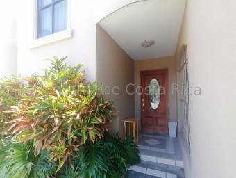 Casa en venta en Santo Domingo, Heredia. RAH 22-1229