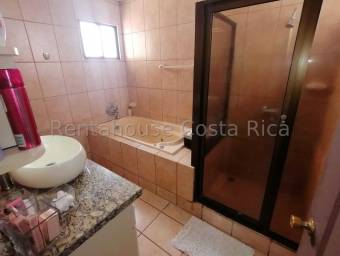 Casa en venta en Santo Domingo, Heredia. RAH 22-1229