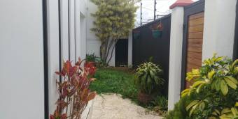 Casa en venta en Santo Domingo, Heredia. RAH 22-1990