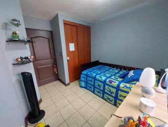 Se vende bonita cas de una planta con terraza 22-613