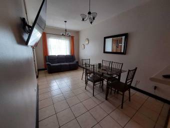 Se vende bonita cas de una planta con terraza 22-613