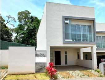 Venta de casa ubicada en Cartago, La Unión, San Juan