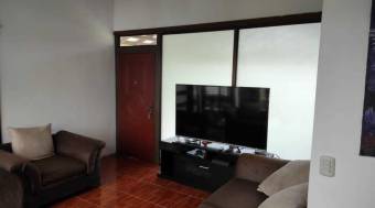 Espectacular casa en Venta, Calle los Almendros Guapiles     CG-20-2163