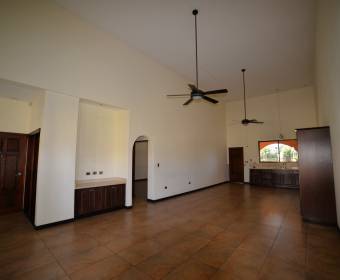 Casa a la venta en condominio Veredas del Arroyo, La Guacima.