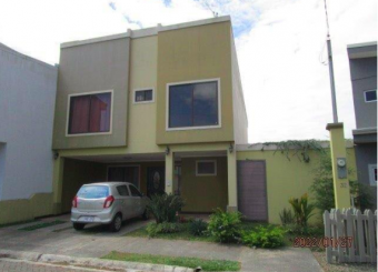 Venta de casa ubicada en San José, Goicoechea, Mata de Plátano