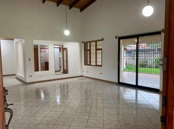 house for rent luxurious and spacious Heredia Santo Domingo Tures Angeles