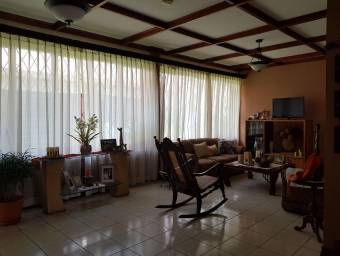 Casa en Venta en Alajuela Centro. RAH 23-681 