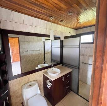 Casa en Venta en Desamparados, Alajuela. RAH 23-2312