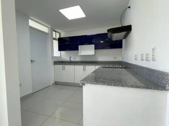 Se vende hermosa casa en condominio ubicado en zona de alta plusvalía en San Pablo de Heredia 23-397