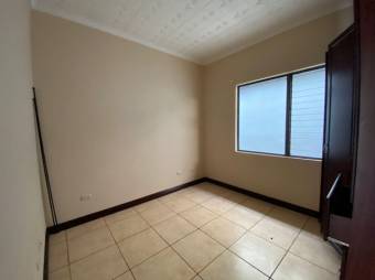  Se vende hermosa Casa en Condominio en San Francisco de Heredia 23-1232