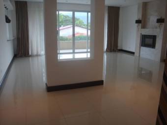 Bonito Apartamento con Piscina en Alquiler en Santa Ana. CG-23-2600