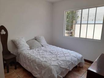 Se vende bella casa en Belén, San Antonio 23-1382