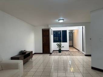 Casa en Venta en Desamparados, Alajuela. RAH 23-2664