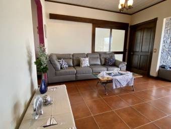 Casa en Venta en Grecia, Alajuela. RAH 23-2627