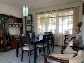 Casa en Venta en La Guácima, Alajuela. RAH 23-658