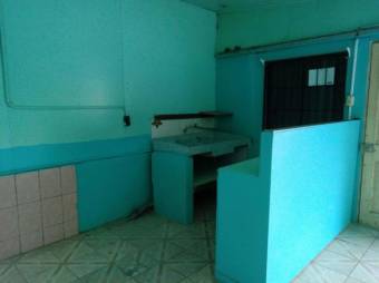 Excelente Local Comercial con casa y dos Apartamentos en Guapiles Centro en Venta. CG-23-2578 , ₡ 140,000,000, 5, Limón, Pococí