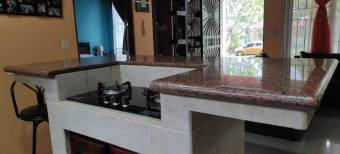 Hermosa casa en un Residencial Hermoso, Ubicado en Guapiles. en Venta. CG-23-2504