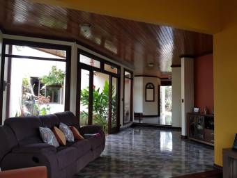 Casa en Venta en Desamparados, Alajuela. RAH 23-602