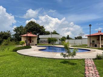 Casa en Venta en El Coyol, Alajuela. RAH 23-350