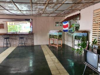 Excelente Local Comercial Bar-Restaurante en SanMateo de Alajuela en Venta. CG-23-1328, $ 175,000, 5, Alajuela, San Mateo