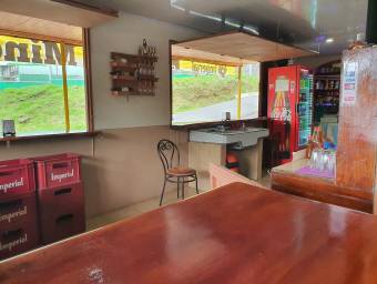 Excelente Local Comercial Bar-Restaurante en SanMateo de Alajuela en Venta. CG-23-1328, $ 175,000, 5, Alajuela, San Mateo