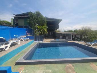 Hermosa propiedad de 625 Mts2 con Piscina en Esparza en Venta. CG-23-2911 