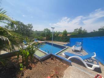 Hermosa propiedad de 625 Mts2 con Piscina en Esparza en Venta. CG-23-2911 