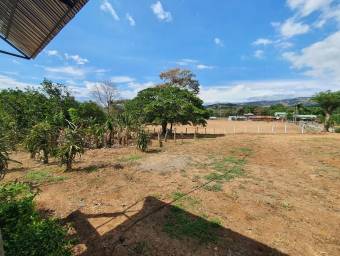 Excelente terreno de 8.000mts2 en el Centro de Orotina en Venta. CG-23-1332