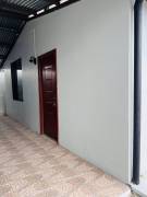 Se alquila apartamento en La Urba Santa Clara en Guápiles.