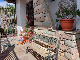 Hermosa y Moderna casa con Grandes Espacios en Rohrmoser en Venta. CG-23-2757