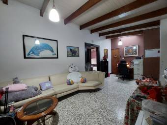 Hermosa y Moderna casa con Grandes Espacios en Rohrmoser en Venta. CG-23-2757