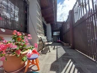 Hermosa y Moderna casa con Grandes Espacios en Rohrmoser en Venta. CG-23-2757