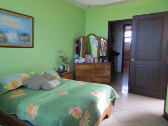 Preciosa y Acogedora casa familiar en Ciudad Cariari en Venta. CG-23-2782