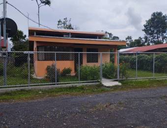 Bonita casa familiar en Guácimo en Venta. CG-23-2212